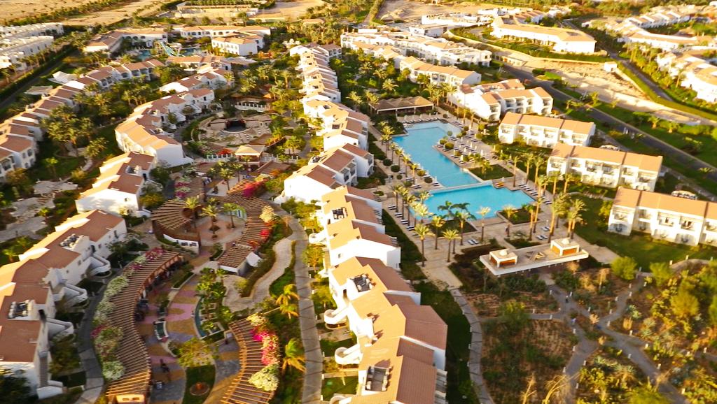 Reef Oasis Blue Bay resort Spa hotel Sharm Sarm el Seik Letovanje Egipat Turisticka Agencija Salvador Travel 24