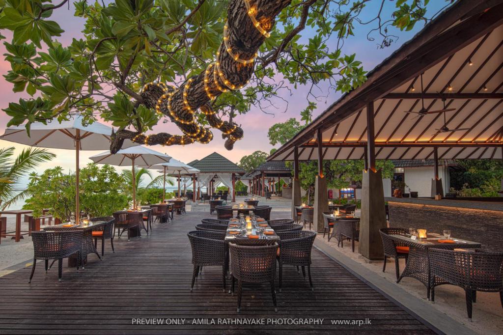 Adaaran Select Meedhupparu Resort Maldives Maldivi Turisticka agencija Salvador Travel Putovanja Maldivi Egzoticna putovanja 31
