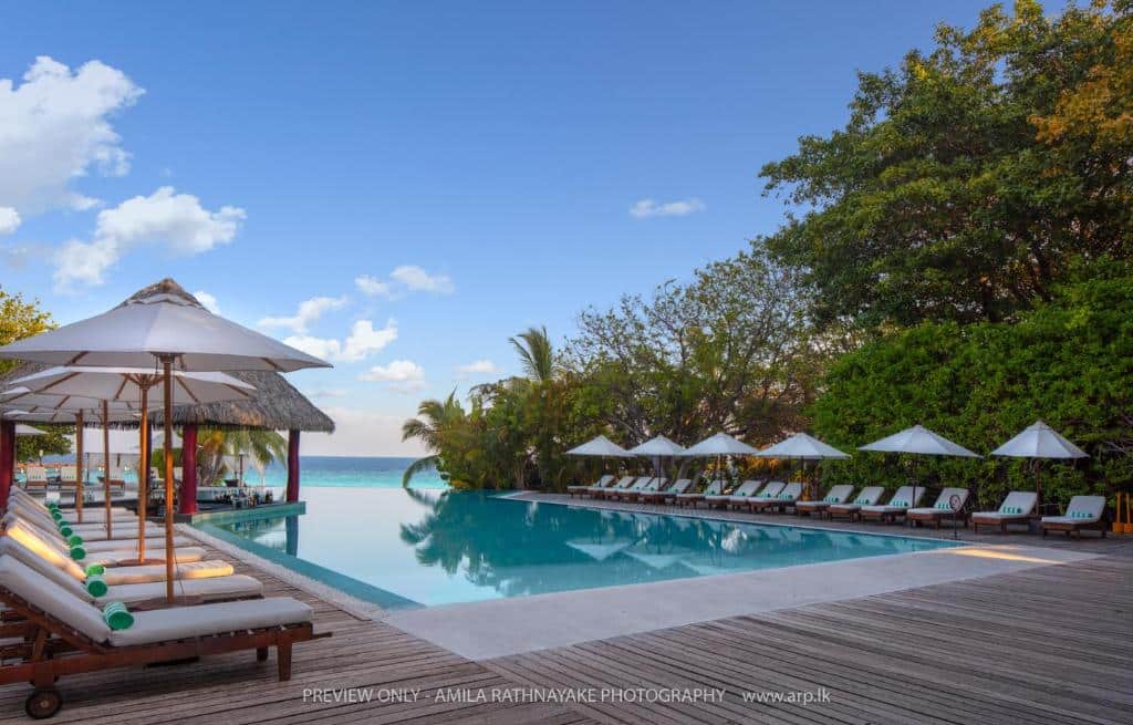 Adaaran Select Meedhupparu Resort Maldives Maldivi Turisticka agencija Salvador Travel Putovanja Maldivi Egzoticna putovanja 7