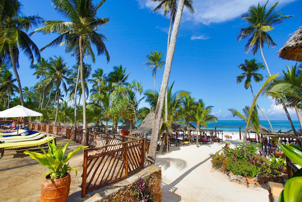 VOI Kiwengwa Beach Resort Hotel letovanje putovanje Turisticka agencija Salvador Travel Putovanja Tanzanija Zanzibar Egzoticna putovanja 1a