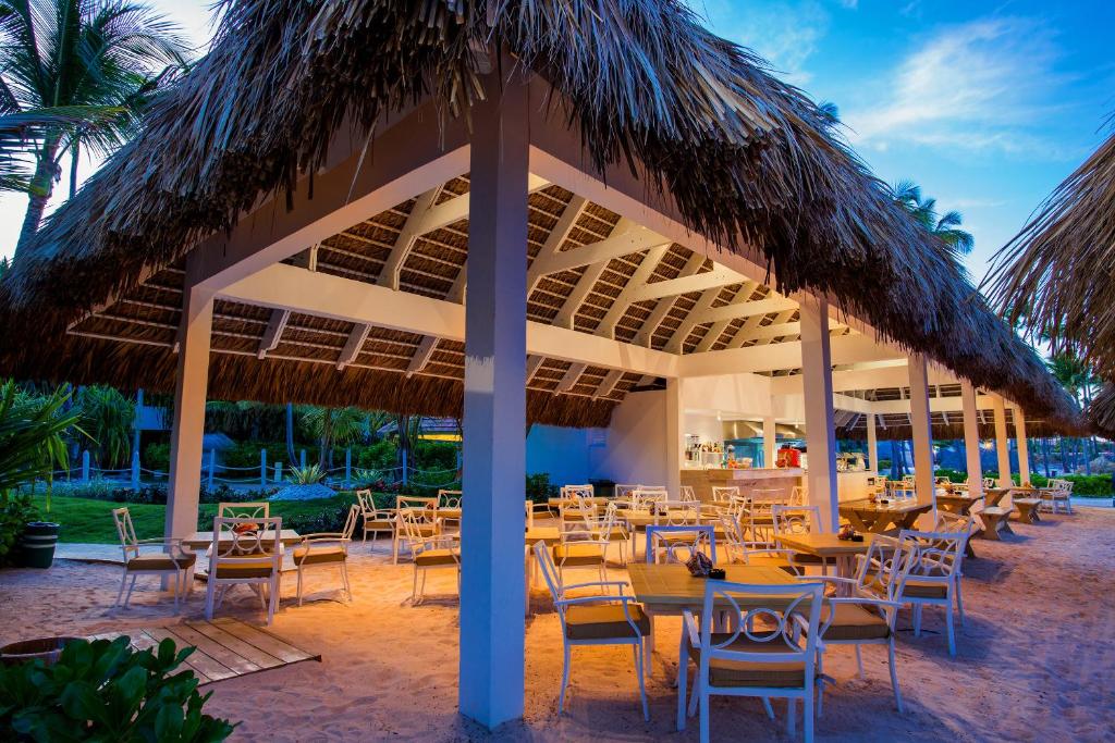 Mela Caribe Beach Resort & Spa Hotel Dominikanska republika Punta Cana Putovanje Letovanje Salvador Travel Turisticka agencija Novi Sad 24