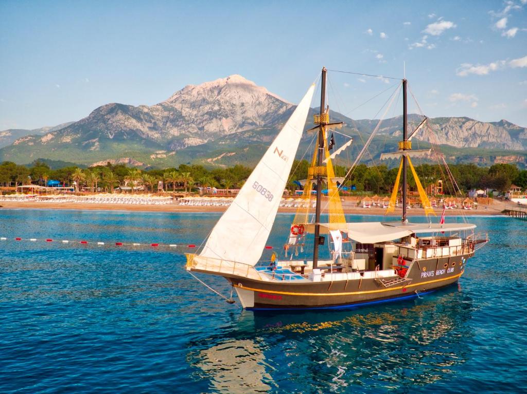 pirates-beach-club-kemer-turska salvador travel 6